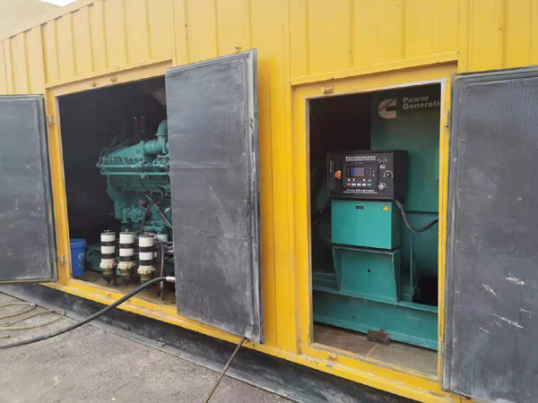 个旧柴油发电机组的蓄电池种类有哪些？