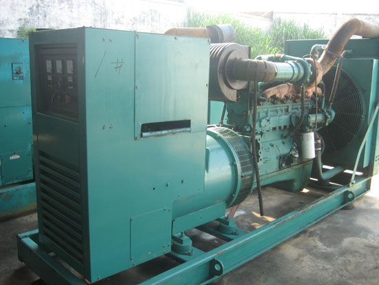 个旧租赁发电机- 发电机碳刷磨损的原因是什么