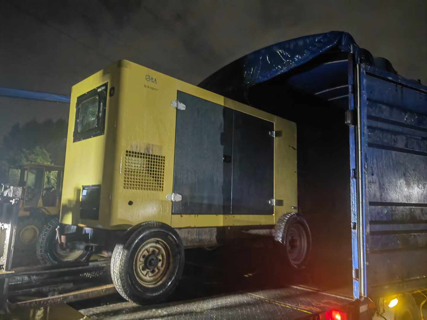 个旧如何根据负载特性选择合适的柴油发电机？