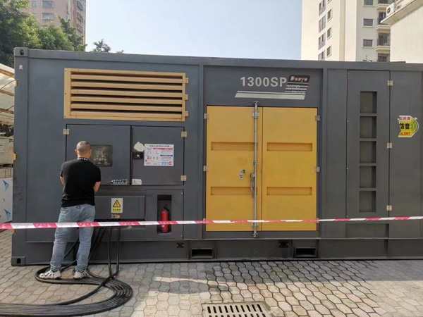 个旧如何根据实际需求选择合适电压和功率的柴油发电机组？