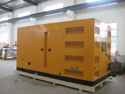 个旧不同类型的发电机组在冬季保养时的注意事项有何差异？